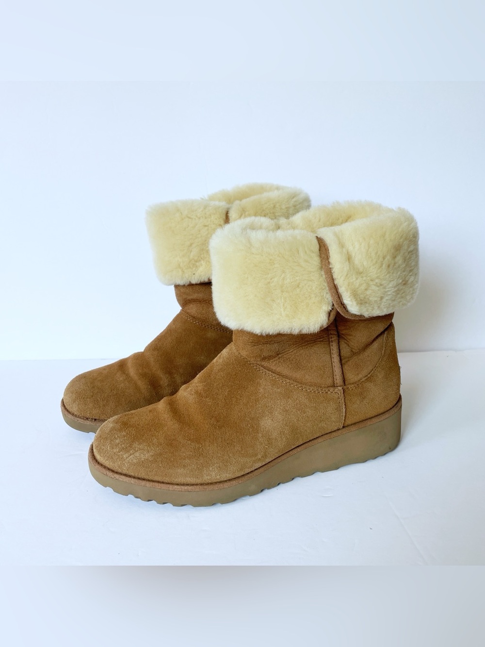 UGG Amie Chestnut Shearling Fold-Over Winter Boot Size 9 Cozy Prairie Granola